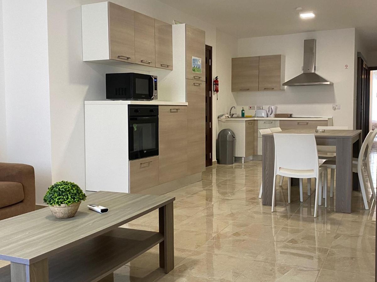 Sunrise Court Apartment Marsaskala Luaran gambar
