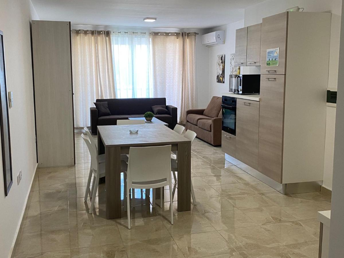 Sunrise Court Apartment Marsaskala Luaran gambar