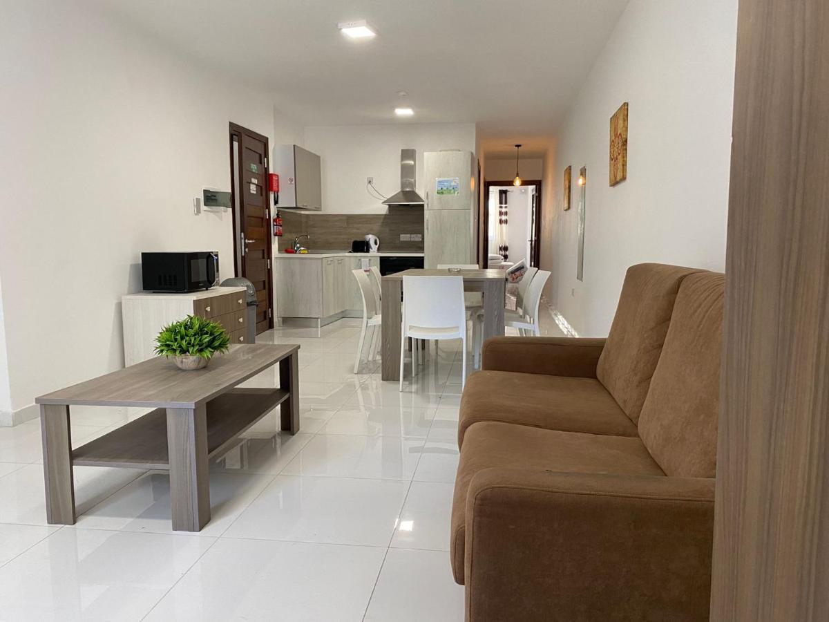 Sunrise Court Apartment Marsaskala Luaran gambar
